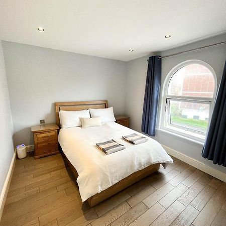 Modern 1 Bedroom Flat Close To Vauxhall London Exterior photo