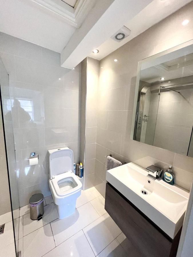Modern 1 Bedroom Flat Close To Vauxhall London Exterior photo